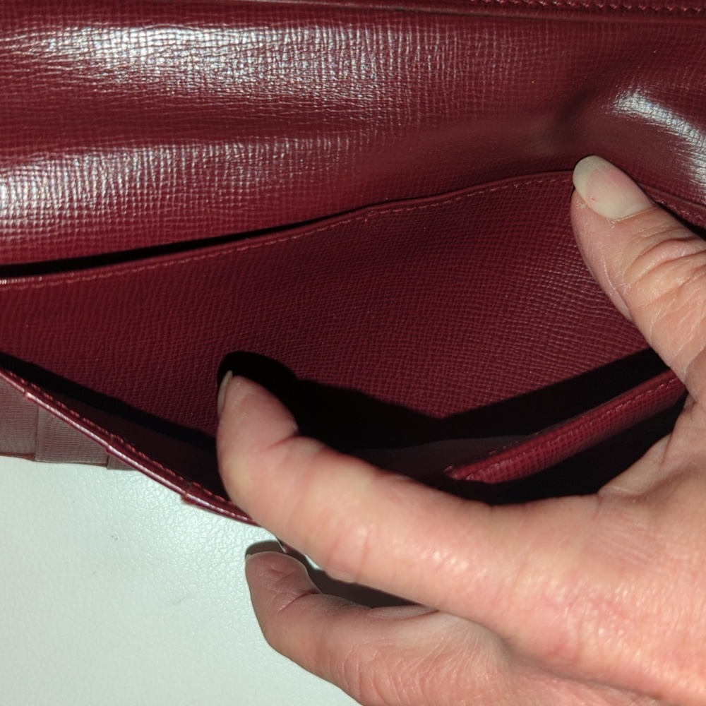 Cartier bourdeaux long wallet with Card - Picture 7 of 16